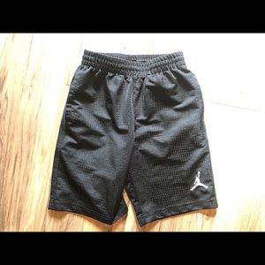 Kids Jordan shorts black